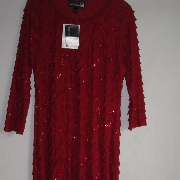 ANTTHONY Original Red Ruffled 3/4 Length Sleeve Holiday Tunic with Sequi… - Picture 2 of 5